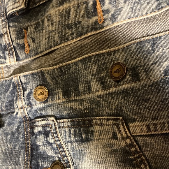 Reason Jean Jacket - Picture 5 of 7